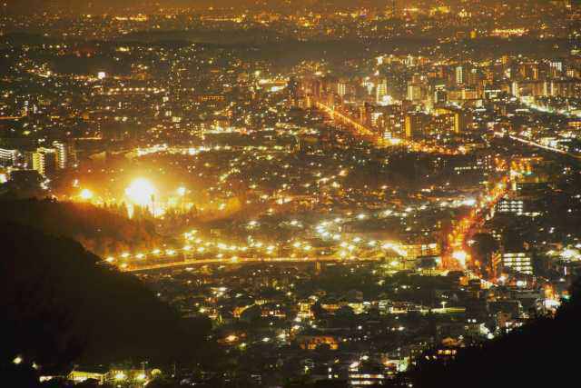 恋人たちにそっと教える高尾山の絶景夜景３選 高尾通信